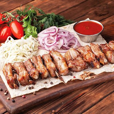 Шашлык из бараньих ребрышек в Экспромт по цене 890 ₽