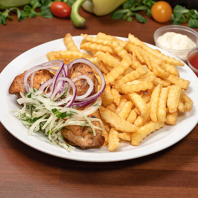 Шашлык из курицы с картофелем фри в Шашлычкофф по цене 349