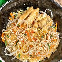 Жареный рис с курицей в The FOREST restaurant