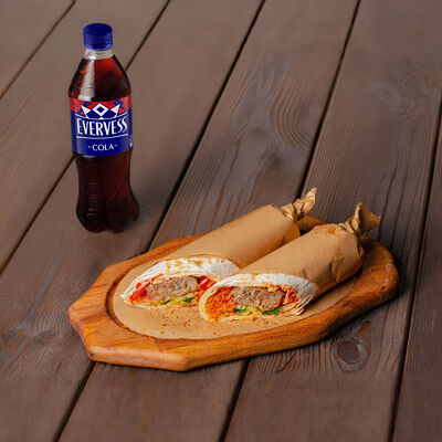 Комбо Люлярма с говядиной и Эвервесс Кола в Хочу Пури по цене 785 ₽