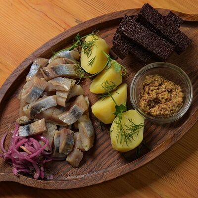 Сельдь слабосоленая с картофелем в Джорджина по цене 520 ₽