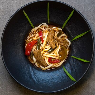 Лагман (суп) в Чебуреки Манты по цене 400 ₽