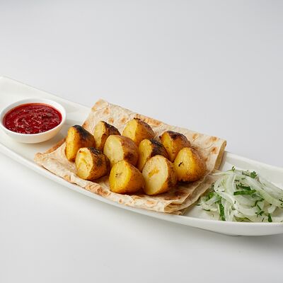 Молодая картошка на мангале в Кафе МилАриЯ по цене 325 ₽