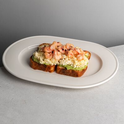 Скрембл с креветками и гуакамоле на бриошив Великие по цене 900 ₽