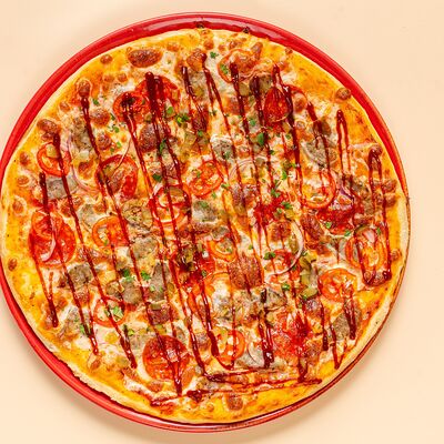 Пицца с колбасками в PastaMore по цене 650 ₽