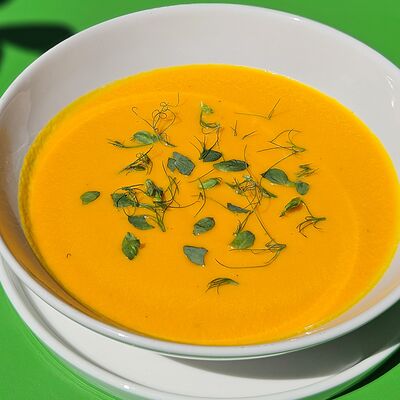 Морковный суп-пюре в Сельдерей по цене 350 ₽