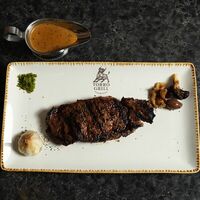 Стейк по-сингапурски с чёрным перцем в Torro Grill