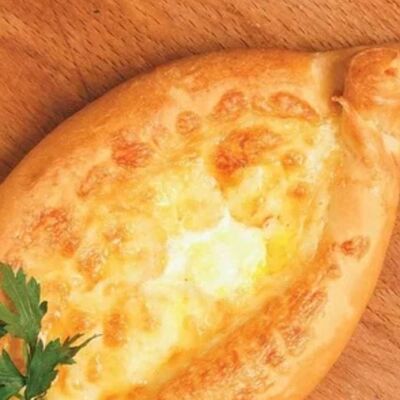 Хачапури по-аджарскив Шаурма на Федосеенко по цене 150 ₽