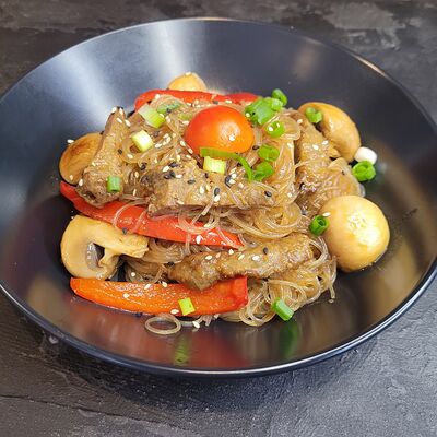 Фунчоза с говядинойв Лапшичная ВокБери по цене 515 ₽