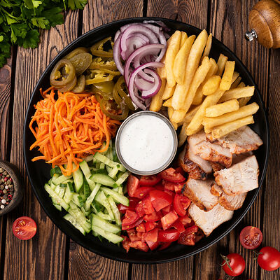 Шаверма на тарелке двойная курица в Кухня 91 по цене 660 ₽