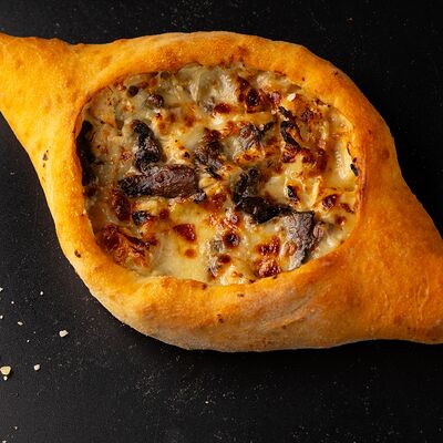 Хачапури по-аджарски с курицей и грибамив Il SUSh-ka по цене 459 ₽