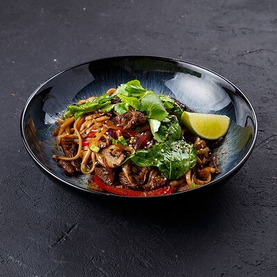 Вок Лапша с цыпленком в Nau по цене 420 ₽