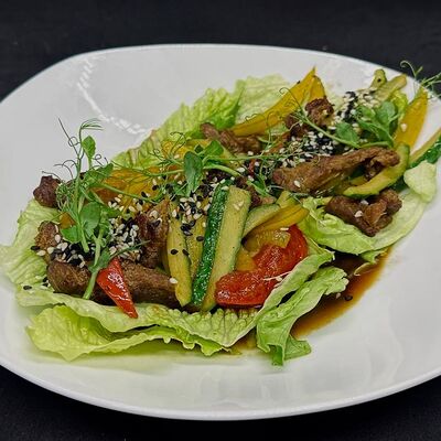 Тайский теплый салатв Кафе сон у моря по цене 550 ₽