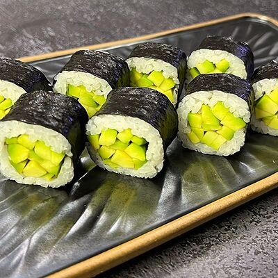 Ролл с авокадо в Бейкер суши по цене 419 ₽