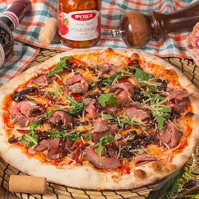Пицца с Ростбифом большая в Луиджи & Тосё по цене 699