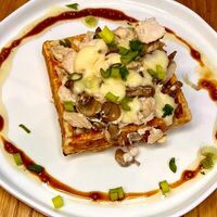 Вафля картофельная и жульен с курицей в PAUSA