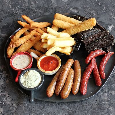 Большая пивная тарелка в The Legend 84 по цене 2300 ₽