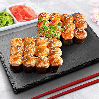 Сет запеченная Классика в Sushi White Lux по цене 1499 ₽