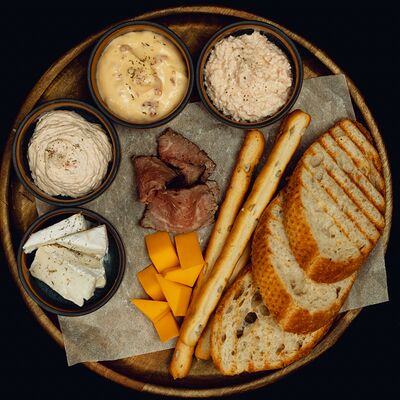 Сет из закусокв Goodson bar по цене 525 ₽