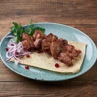 Шашлык из свинины в Лари