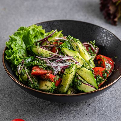 Салат Бостнеули в Три Кувшина по цене 410 ₽