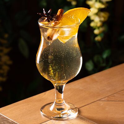 Белая Сангрия с фруктами в АЛЯ РУСЪ по цене 280 ₽