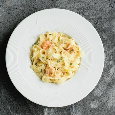 Феттуччине с курицей и грибами в Крафт паб эль и лагер по цене 650 ₽