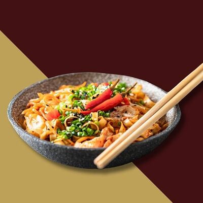 Wok фунчоза с говядиной (халяльная) в Шаурмист по цене 610 ₽