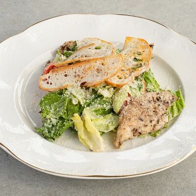 Цезарь с цыпленком в Веранда по цене 420 ₽