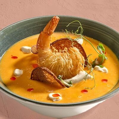 Крем суп из моркови с креветками катаифи в Pizzarella36 по цене 610 ₽