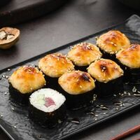 Ролл Тунец-молодец в Omakase Yoshitake Sushi