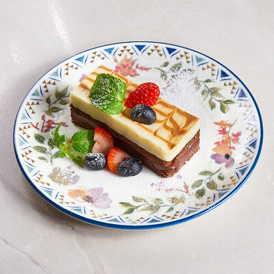 Пирожное Роше в Sugar Mama по цене 440 ₽