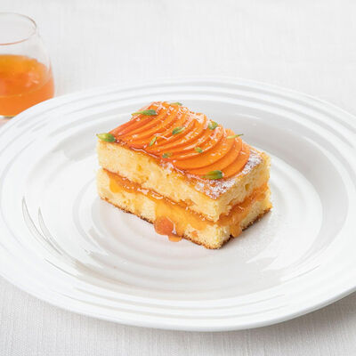 Ананасовый пирог с абрикосовым вареньем в Gallery to go по цене 750 ₽