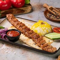 Люля-кебаб из курицы с гарниром в Башня