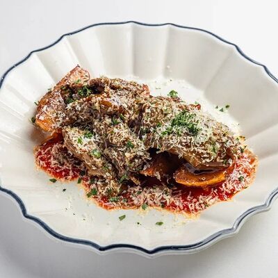 Лопатка ягнёнка, печёный картофель в АFINA по цене 1350 ₽