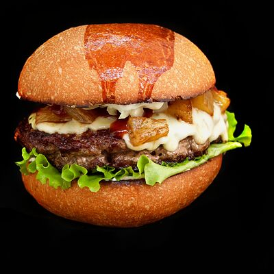 Бургер Акуна Матата с говядиной в Royals по цене 640 ₽