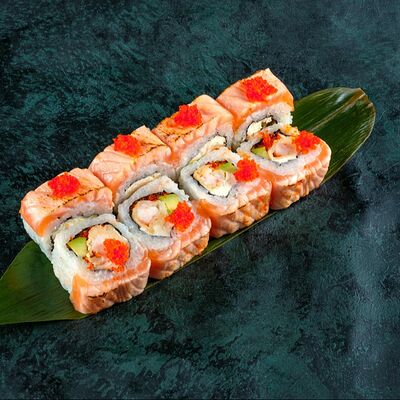 Ролл опаленный с лососем в Гала по цене 658 ₽