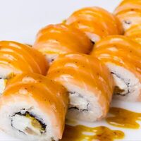 Филадельфия с мандарином в SushiShark
