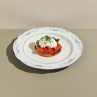 Драник с лососем и яйцом пашот в Italy