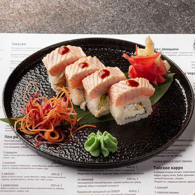 Филадельфия татаки с креветками темпура в Tasty box по цене 480