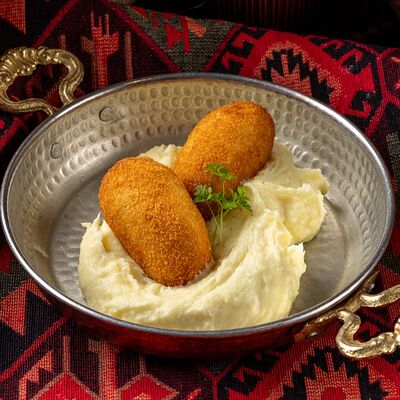 Киевские мини-котлеты с пюрев Хмели & Сунели по цене 540 ₽