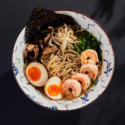 Рамэн с креветками большой в ASIATIQ Ramen-Bar по цене 840 ₽