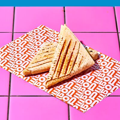 Конвертики с творогом и сыром в Борщ по цене 400 ₽