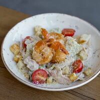 Салат Цезарь с креветкой в Про Тесто