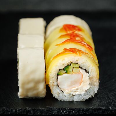 Mix ролл в Суши скат по цене 500 ₽