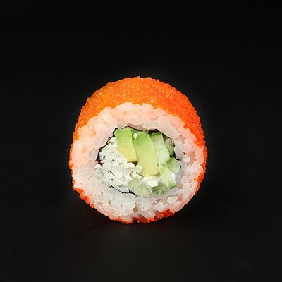 Ролл Калифорния с крабом в RollWok club Азиатская кухня по цене 549 ₽