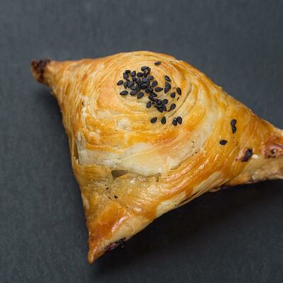 Самса с бараниной в Чайхона №1 Братьев Васильчуков по цене 170 ₽