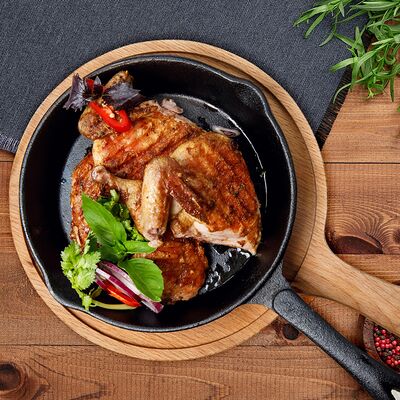 Цыпленок Тапака в Деда хинкали по цене 1320 ₽