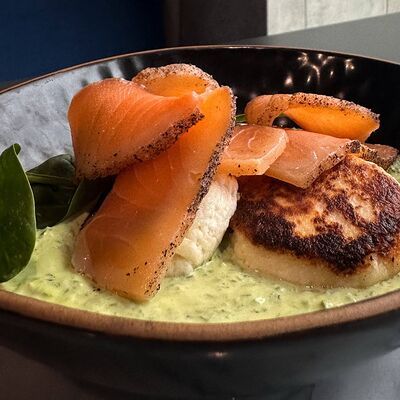 Рикотники с лососем и шпинатным соусом в Filippe по цене 450 ₽