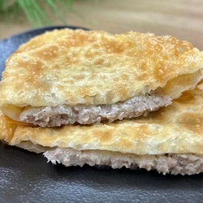 Биг Свинина-говядина в Чебурек номер 1 по цене 520 ₽